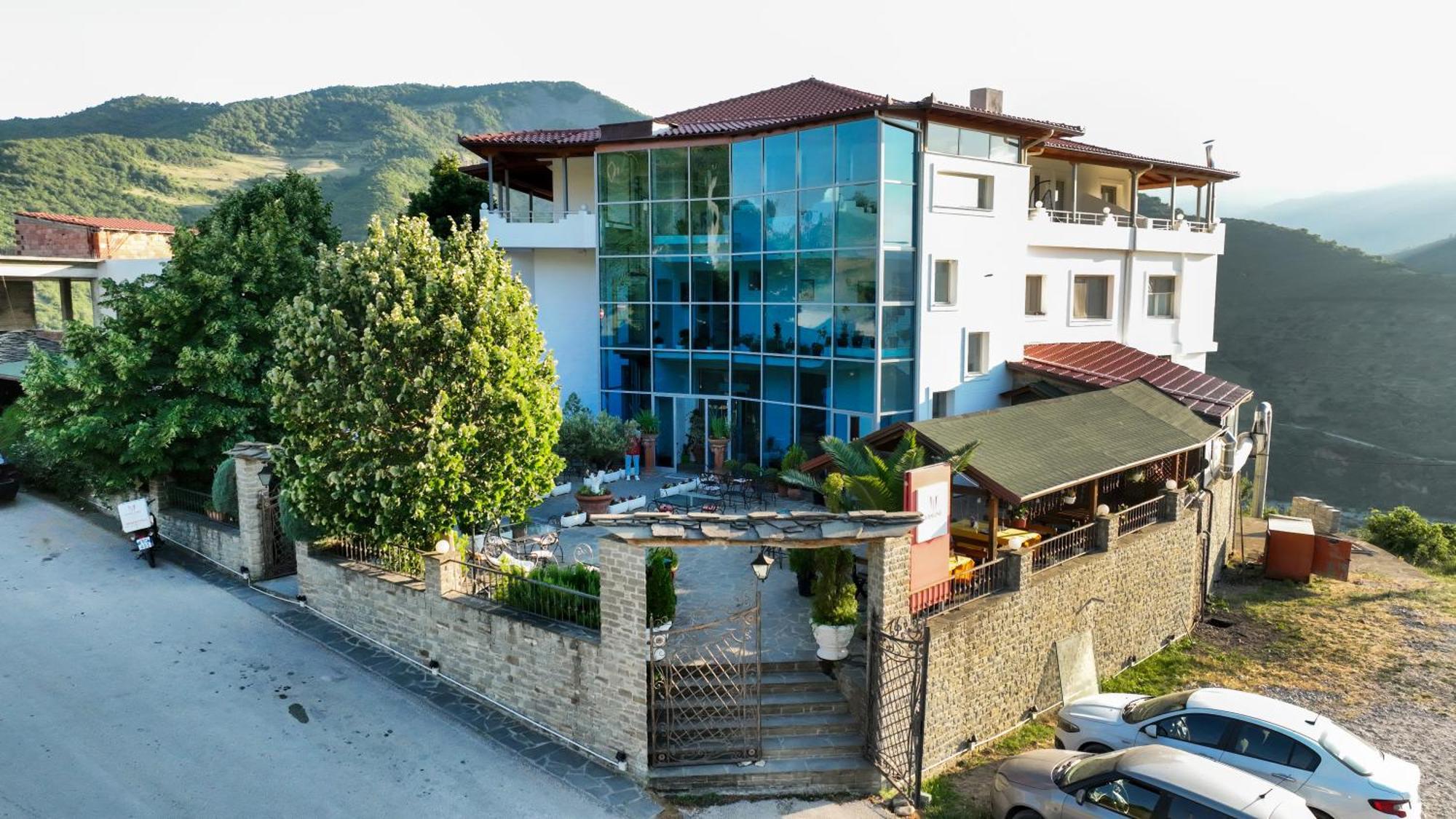 Hotel Kanione Cerenisht Exterior foto